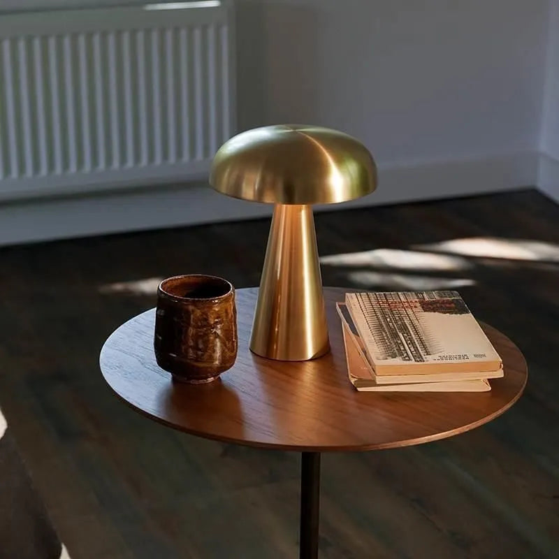 Lampe de Table Champignon Design en Métal - Fuméa