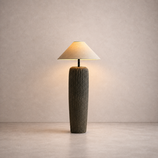 Floor Lamp Sculpted Wood – Nature and Elegance