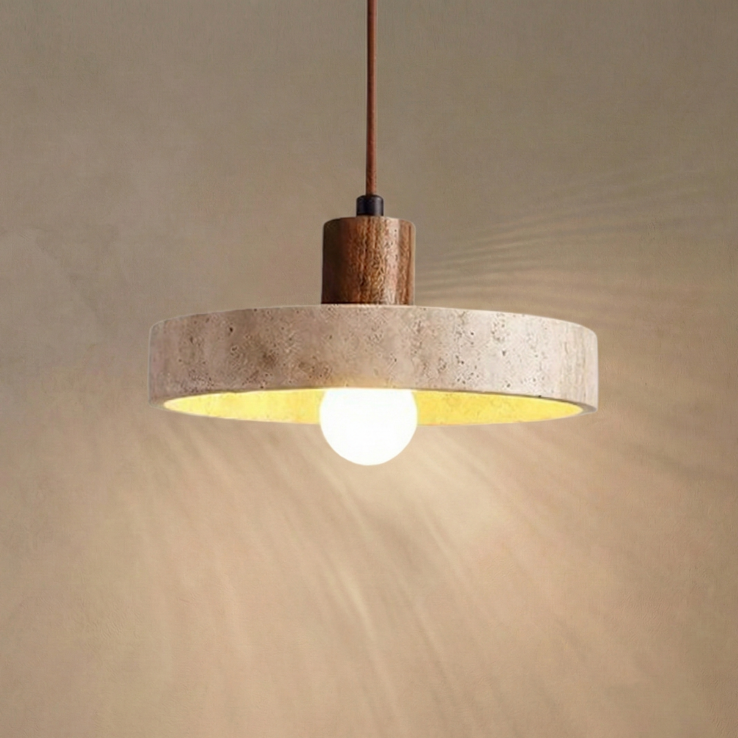 Suspension en bois & Travertin – Travéhalo