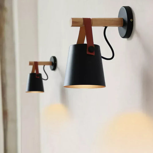Wall-mounted Scandinavian bedside lamp