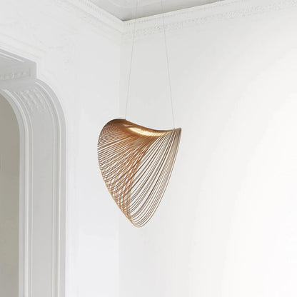 Suspension Sculpturale en Bois Ondulé - Brisora
