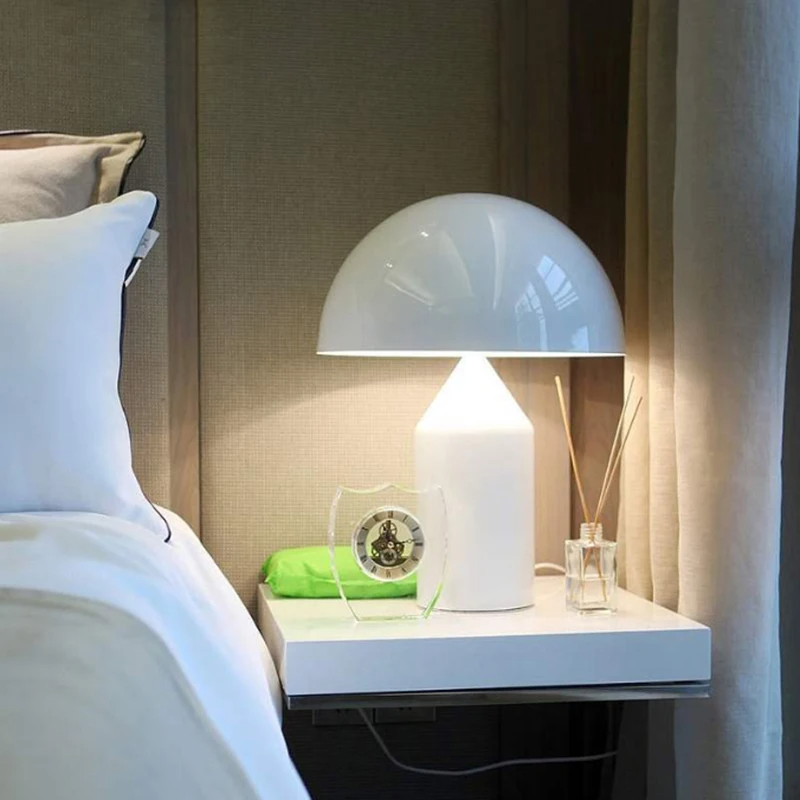 Lampe de chevet design forme de champignon