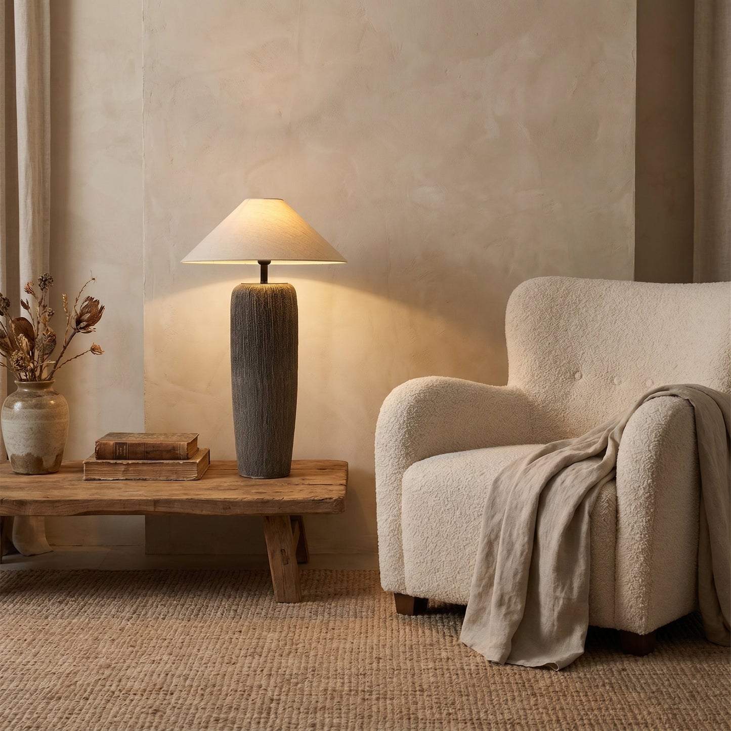 Lampadaire Bois Sculpté – Nature et Élégance