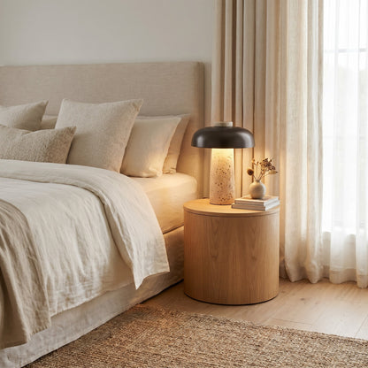 Lampe de Table en Travertin et Métal Noir – Noxéa