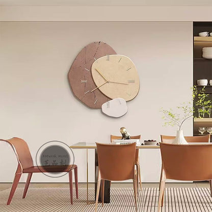 Sculptural Gold Wall Clock – Modern Statement Decor