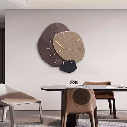Sculptural Gold Wall Clock – Modern Statement Decor
