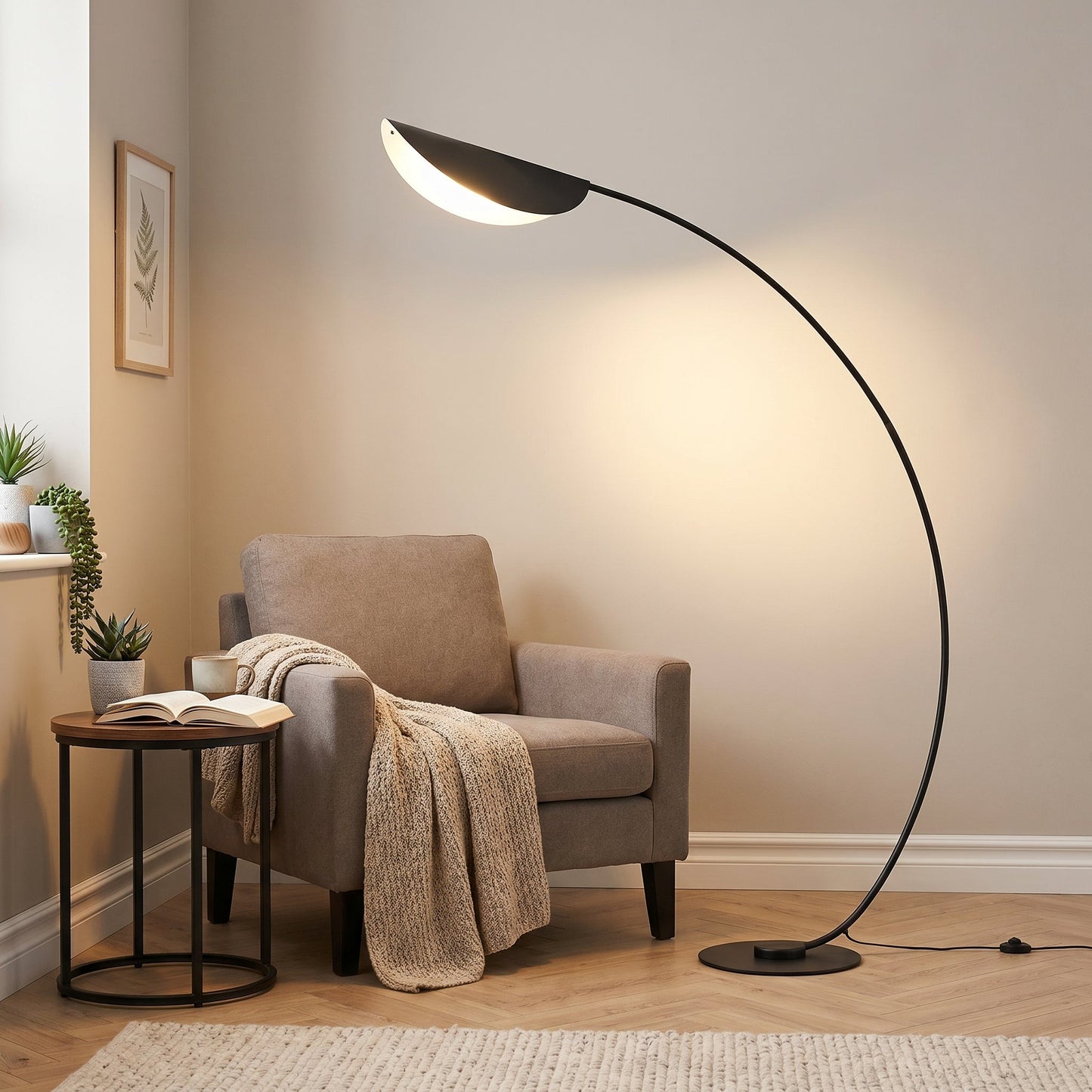 Black Minimalist Arc Floor Lamp - Modern Arched Standing Light