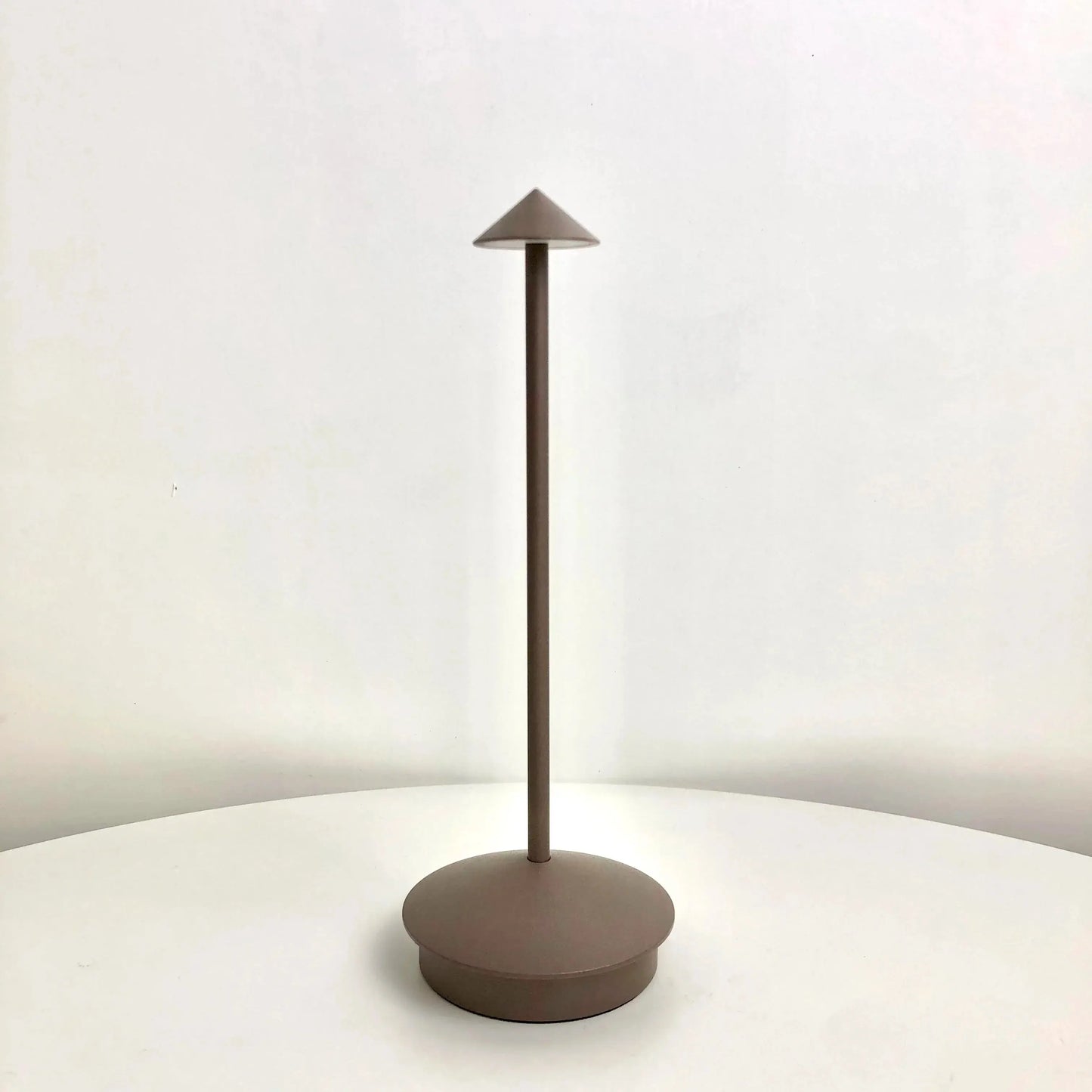 Lampe de chevet en Aluminium moderne