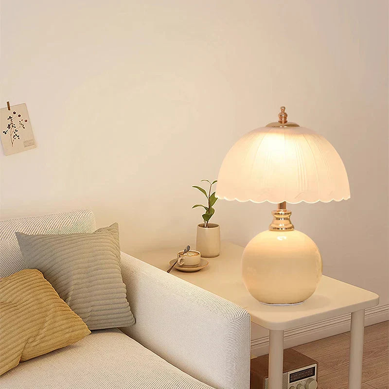 Lampe de Chevet Moderne – Tissu & Fer Forgé, Style Élégant