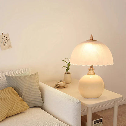Lampe de Chevet Moderne – Tissu & Fer Forgé, Style Élégant