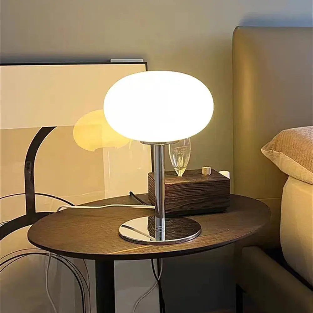 Lampe de chevet design en verre