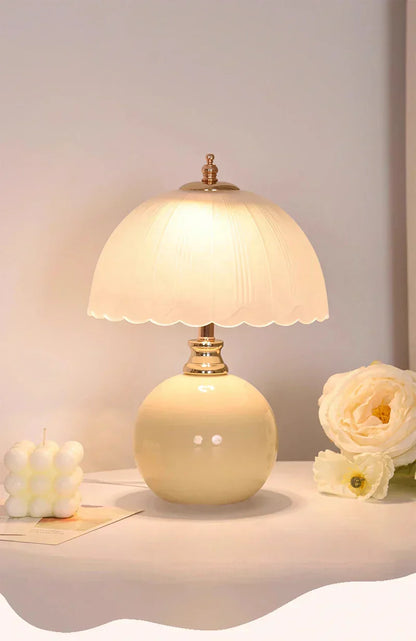 Lampe de Chevet Moderne – Tissu & Fer Forgé, Style Élégant