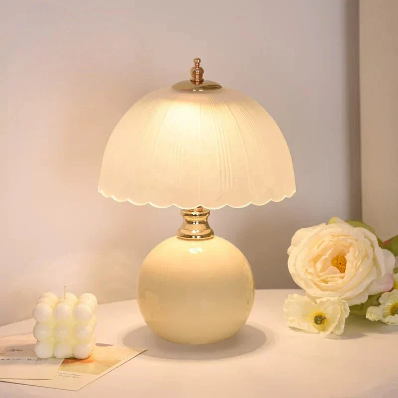 Lampe de Chevet Moderne – Tissu & Fer Forgé, Style Élégant