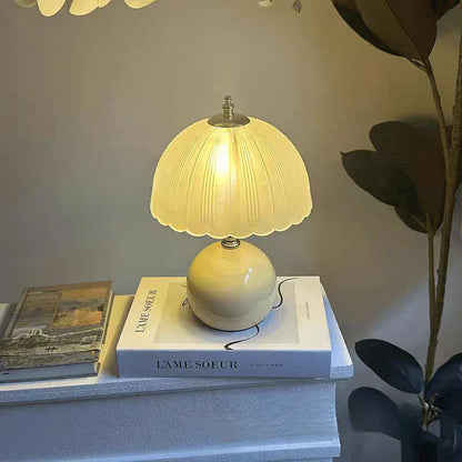 Lampe de Chevet Moderne – Tissu & Fer Forgé, Style Élégant