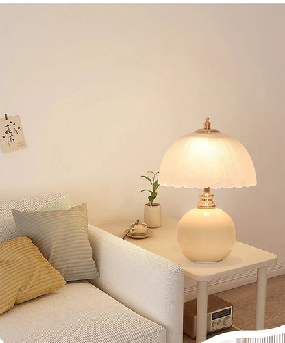 Lampe de Chevet Moderne – Tissu & Fer Forgé, Style Élégant