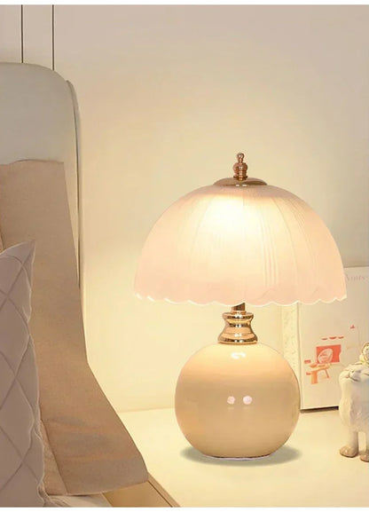 Lampe de Chevet Moderne – Tissu & Fer Forgé, Style Élégant