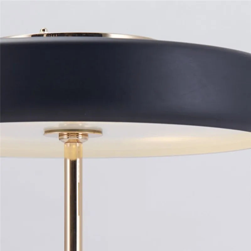 Lampe de chevet design Rotative en métal simple