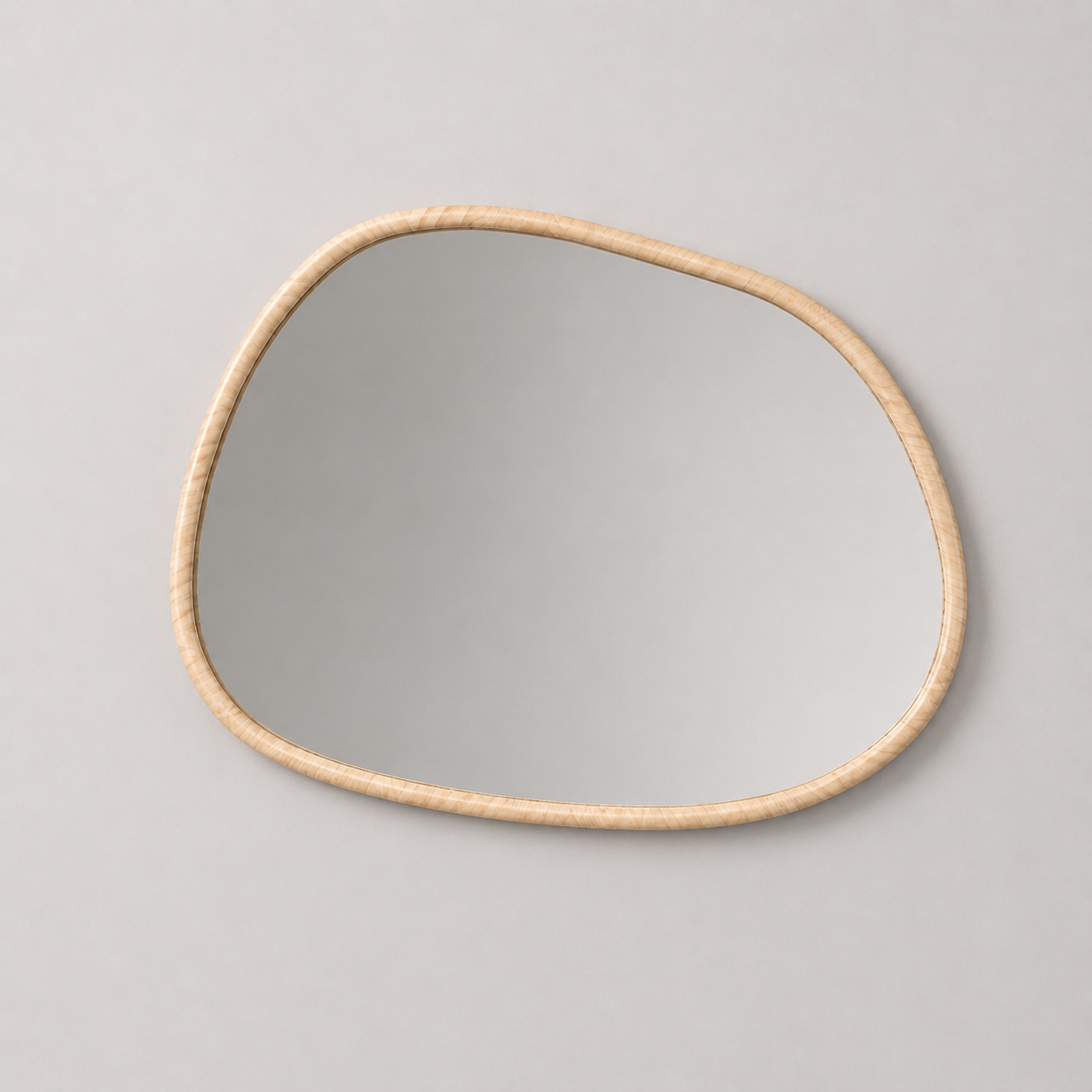 Miroir organique asymétrique en bois – Loria
