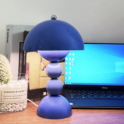 Lampe de chevet design nordique colorée