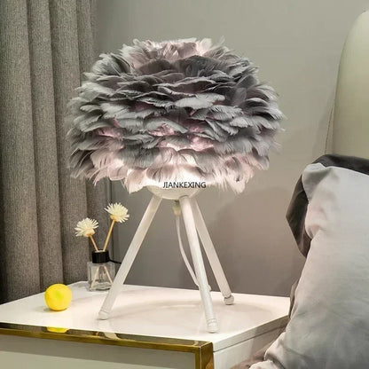 Lampe de chevet plume décorative